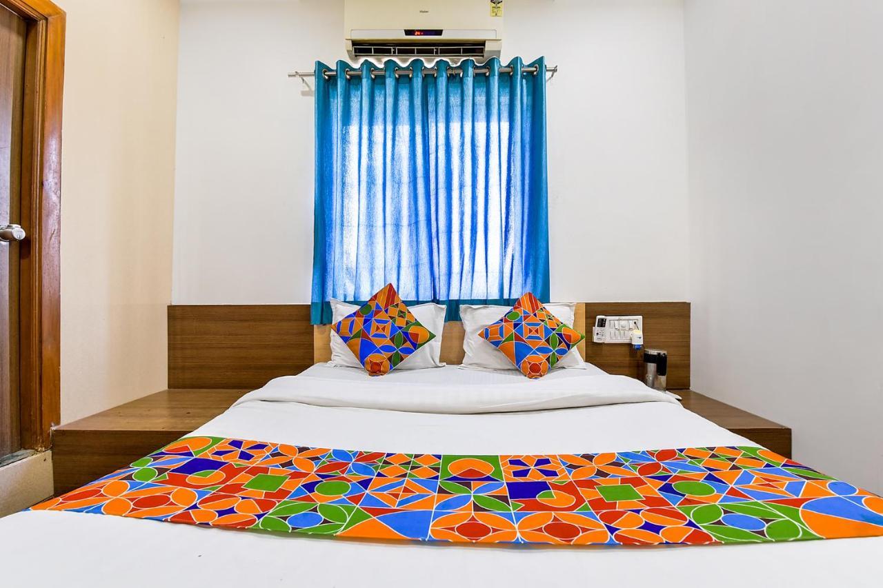 Fabexpress Relax Inn - Prahlad Nagar Sarkhej Exteriör bild