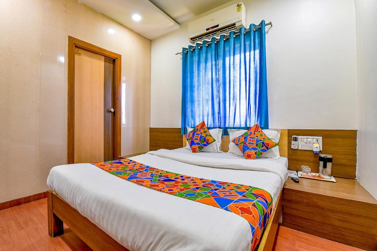 Fabexpress Relax Inn - Prahlad Nagar Sarkhej Exteriör bild