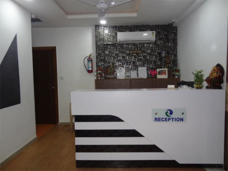 Fabexpress Relax Inn - Prahlad Nagar Sarkhej Exteriör bild